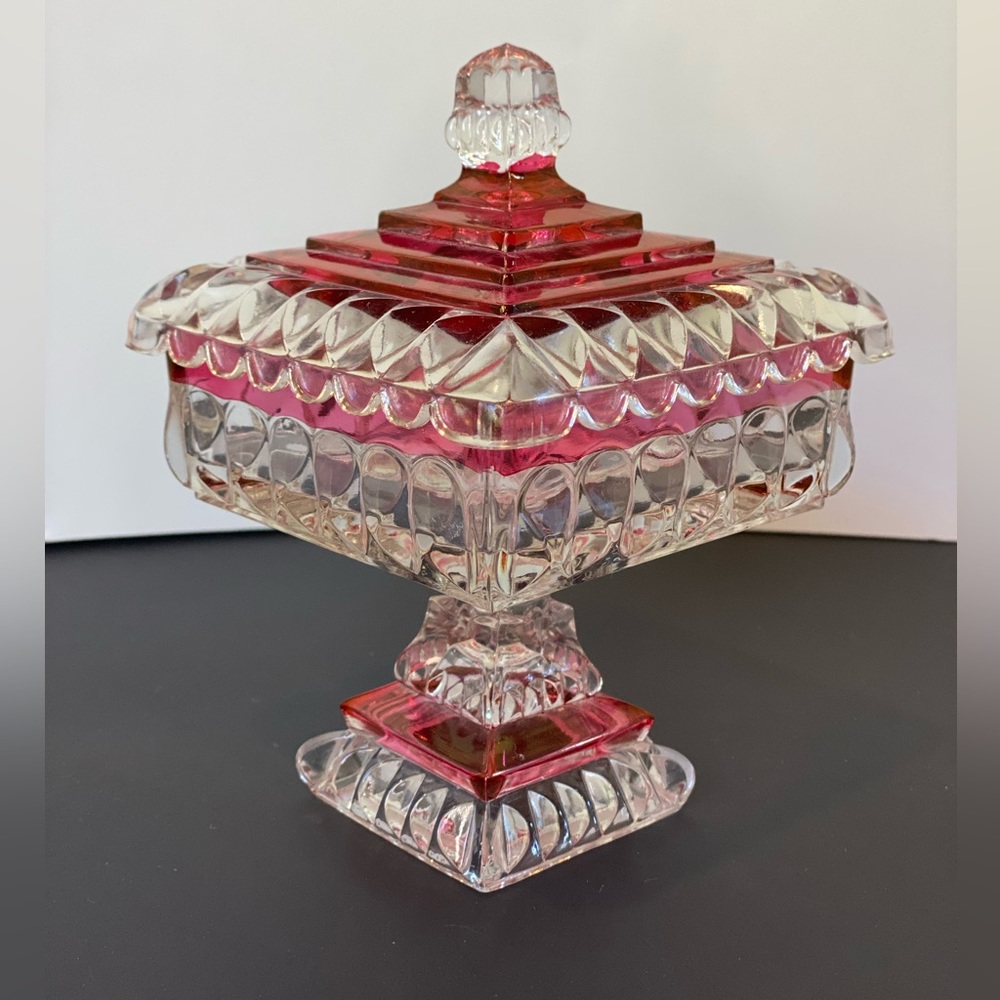 Westmoreland ruby red covered wedding candy dish on pedestal kings crown